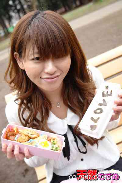 10musume 2012.06.08 公園LOVE弁當∼綾瀬