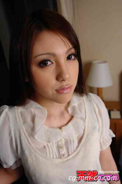 10musume 2012.08.29 玄関開2秒性交