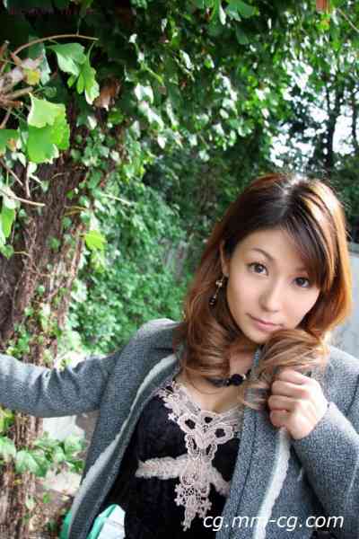women inside 143sumire